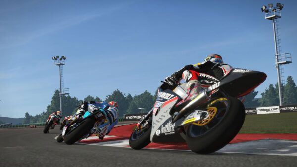 بازی MotoGP 17-1